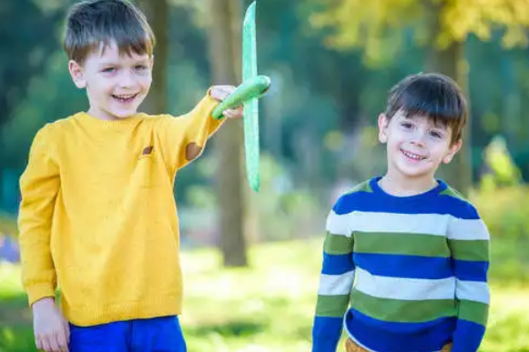 儿童玩得很开心的诗句有哪些