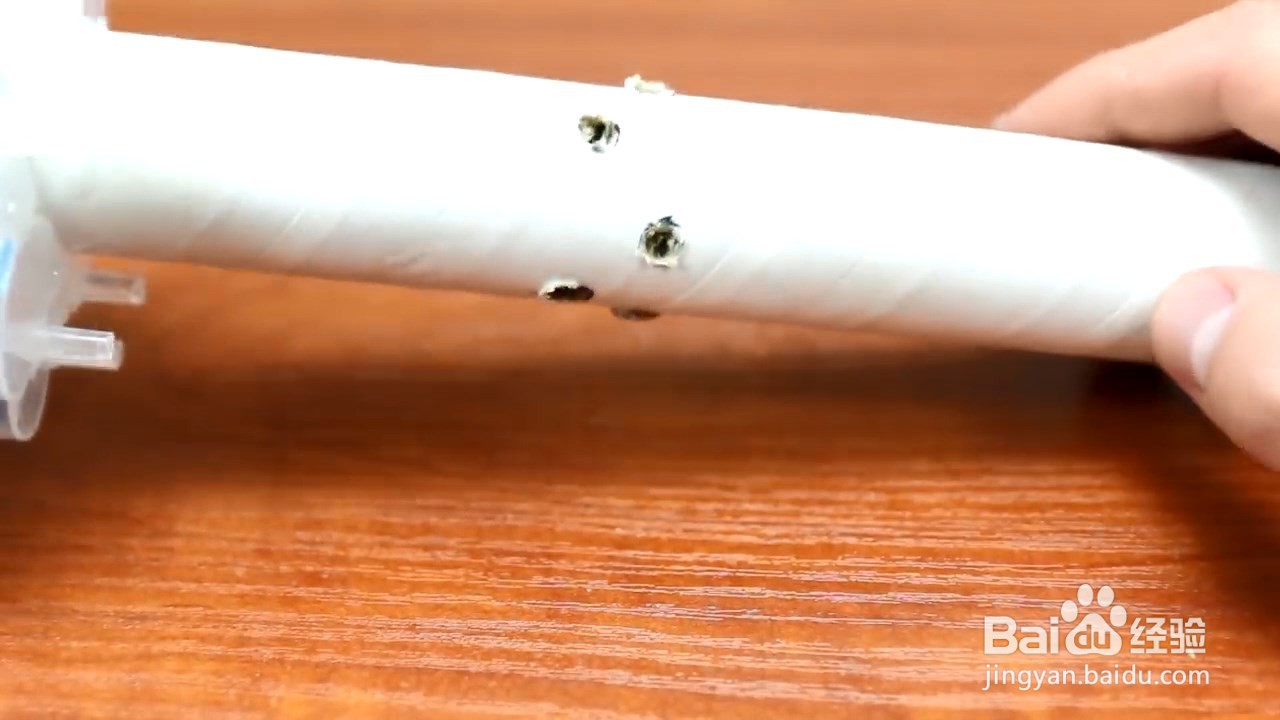 用圆筒做一个发射器,做法简单,孩子也喜欢!