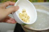 枸杞莲子粥的做法