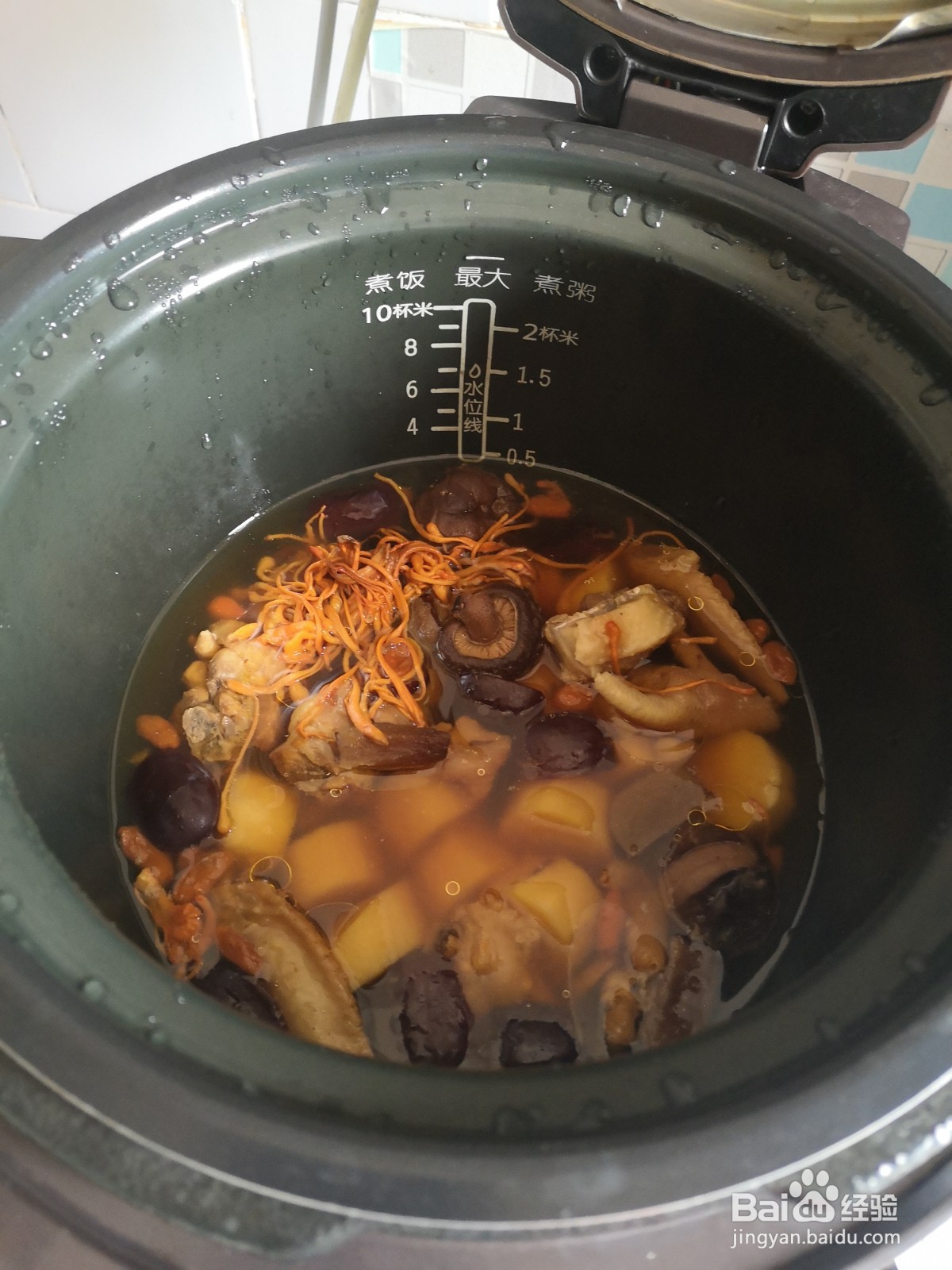 怎样做山药母鸡汤？