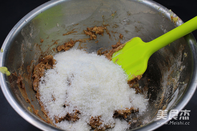 朗姆酒葡萄干椰蓉饼干