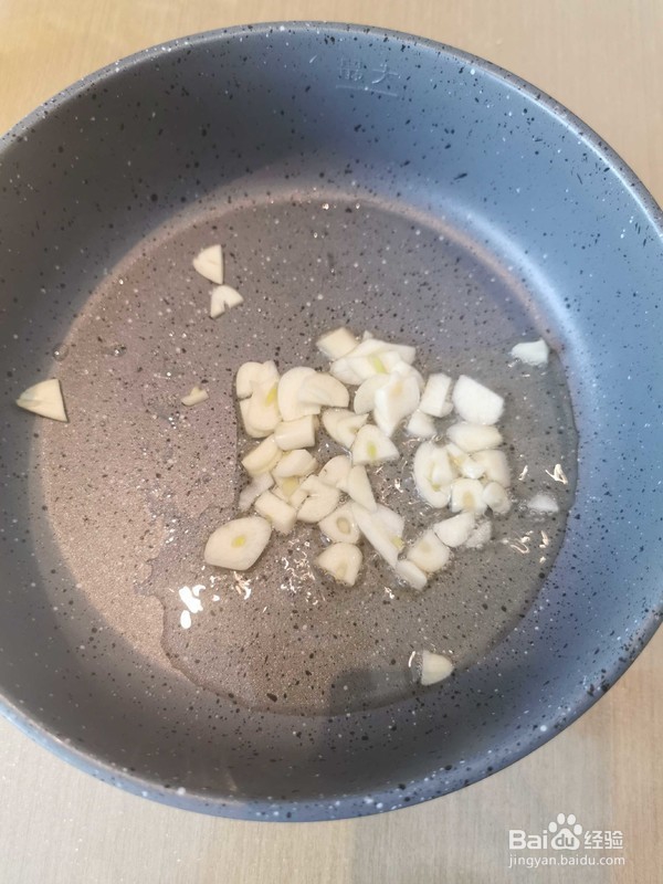 蒜炒油麦菜做法