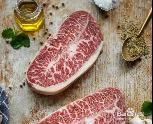 如何煎出一块鲜嫩多汁牛排注意这8点!