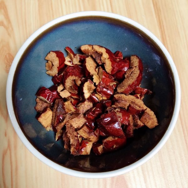 红枣银耳莲子汤