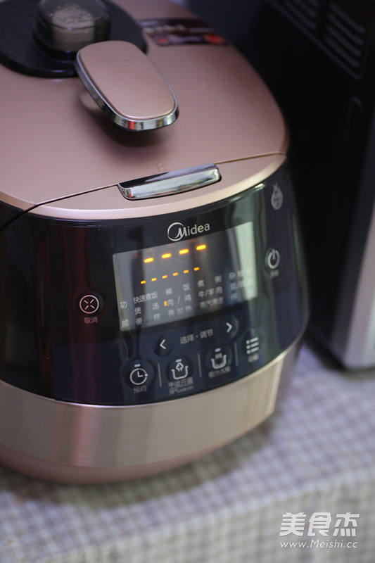 枣香糯米藕的做法