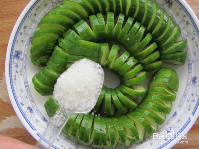 荆芥拌蓑衣黄瓜