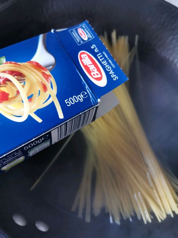 醬香肉絲意大利麵