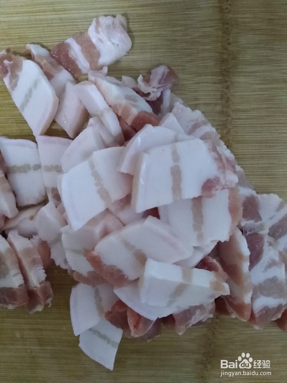 五花肉炒香菇