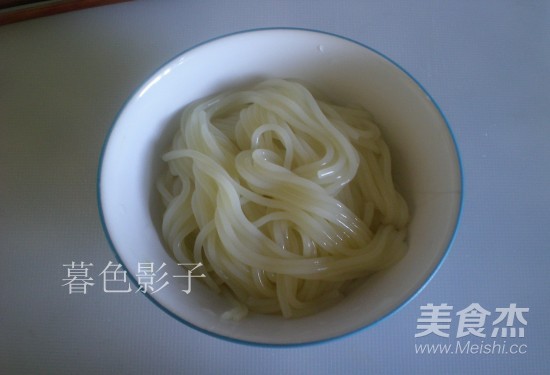 解暑酸甜冷面