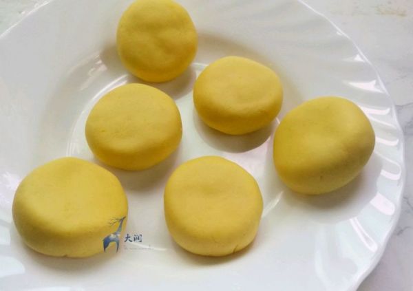 芝心红薯桂花饼