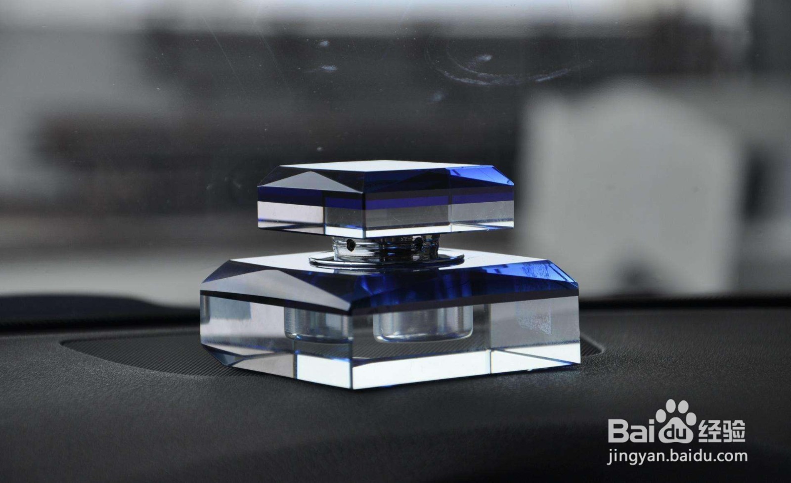 新车异味很大怎么去除