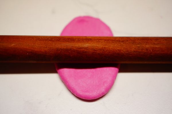 火龙果爱心椰蓉面包