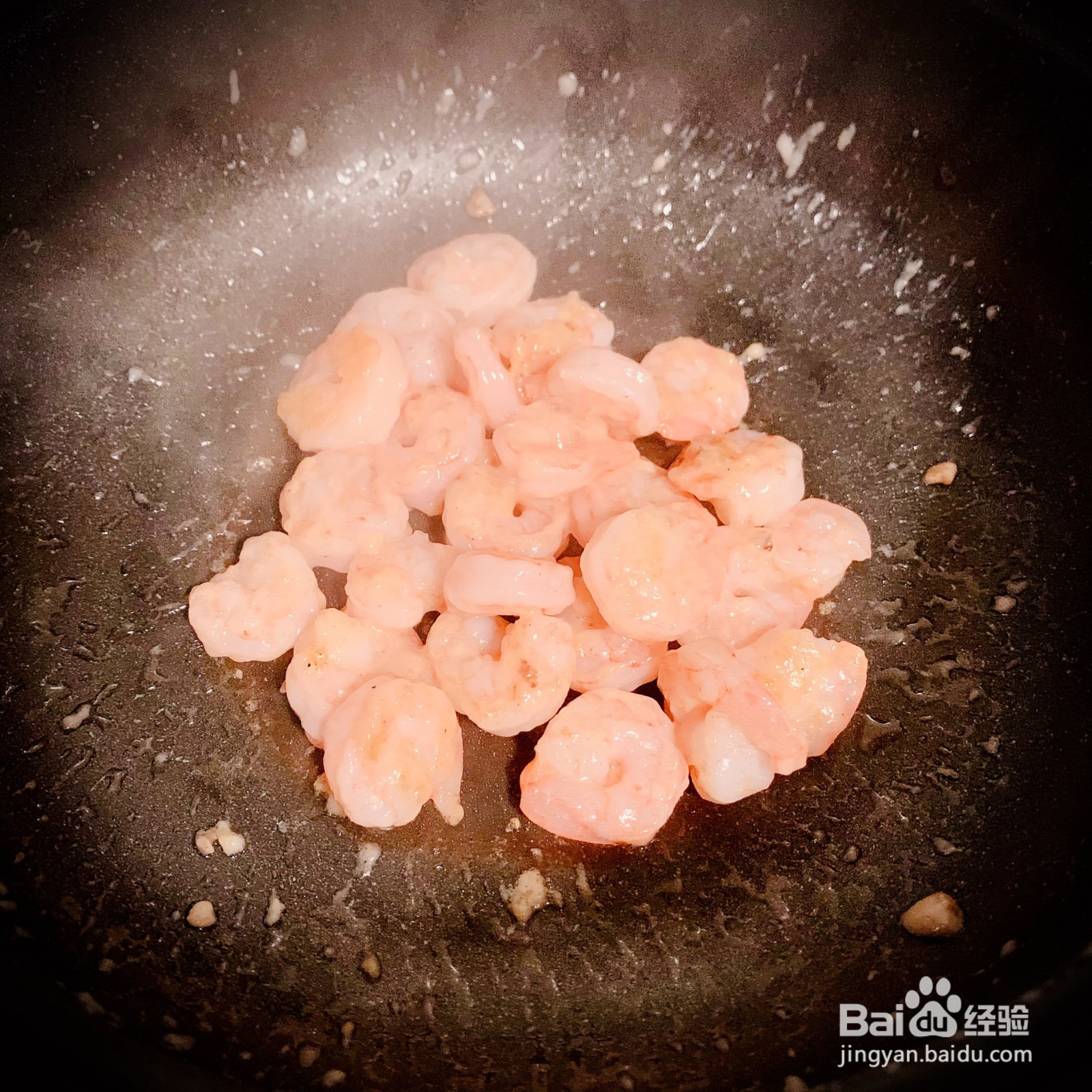 鲜虾炒蛋的做法