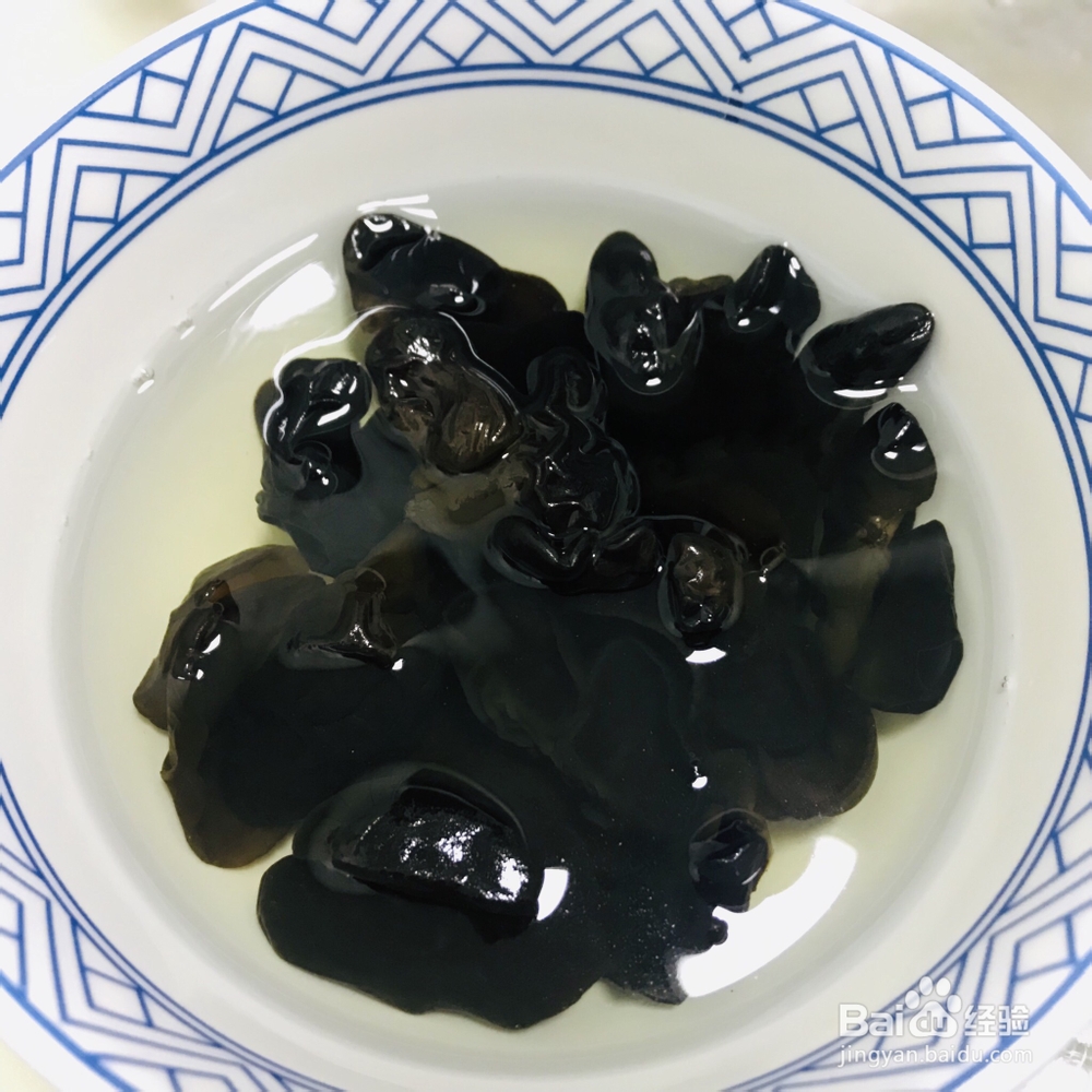 又酥又香的菠菜鸡肉鸡蛋虾仁馅饺子