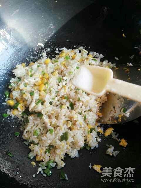 青椒玉米蛋炒饭