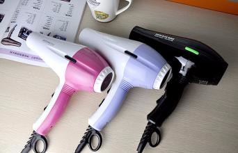 快速去除汽车塑料件上车蜡的三大方法