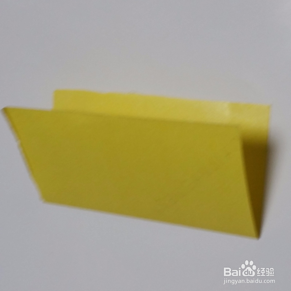 郁金香花朵剪纸手工教程