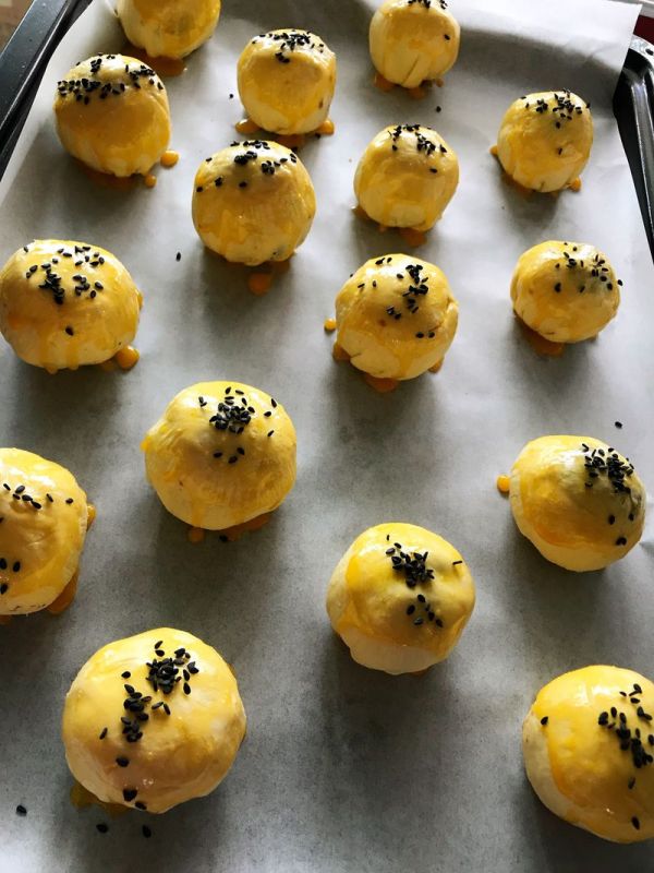 红豆沙蛋黄酥