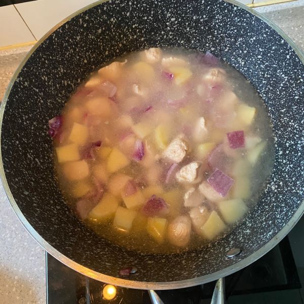 牛奶咖喱鸡肉饭