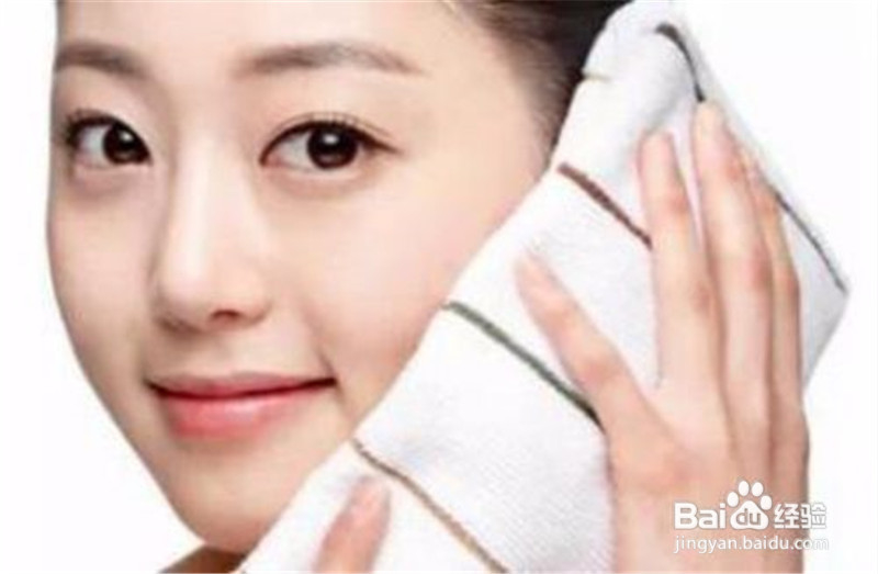 如何用毛巾热敷保健
