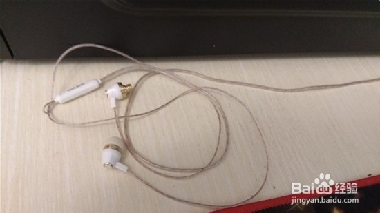 和平精英怎么放大游戏脚步声