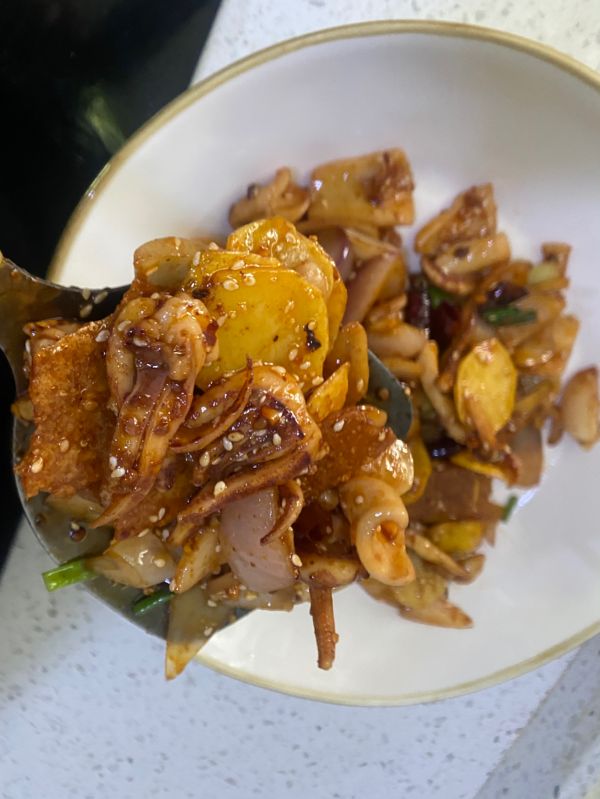 爆炒香辣鱿鱼锅巴