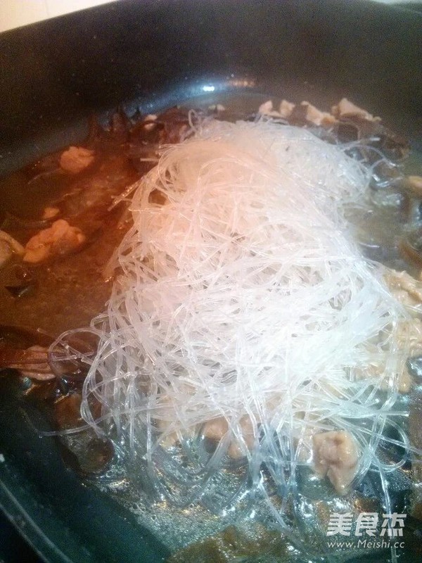 肉片木耳粉丝