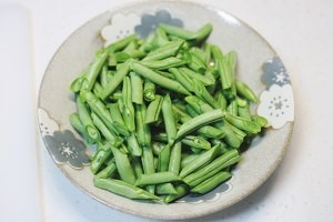 健康养生佳品四季豆龙利鱼的做法