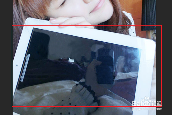 如何用PS去掉透明背景上的字体？