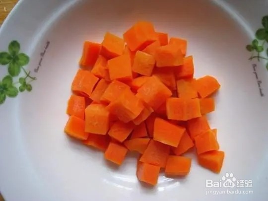 腰果虾仁的黄瓜怎么切？