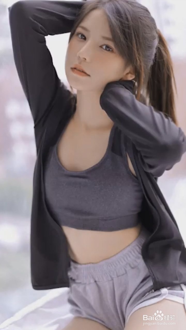 Ps中如何扶正照片？