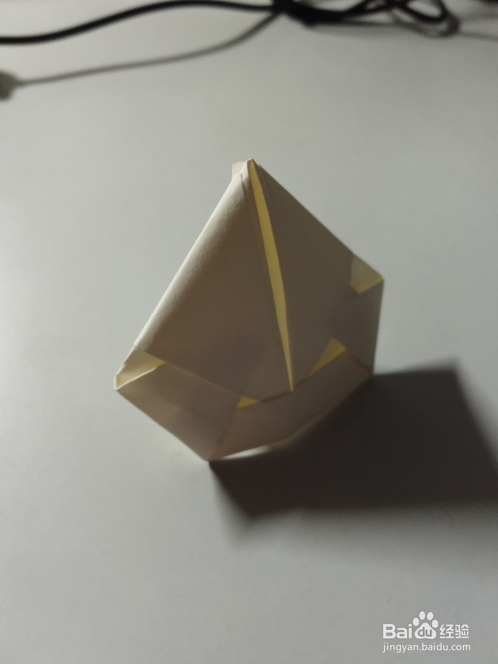 如何叠一只纸青蛙