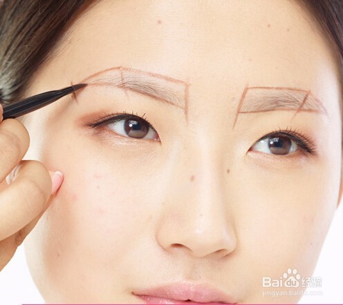 如何利用眉卡画好眉形