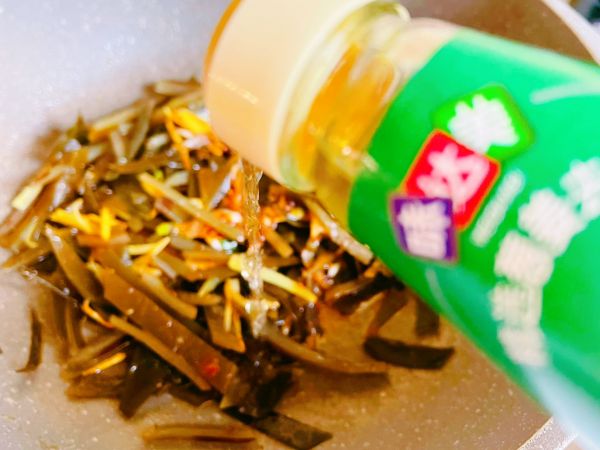 酱味糖醋姜蒜海带丝