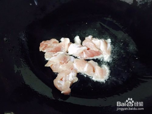 清炒腐竹黄瓜肉片的做法——小白学做菜！