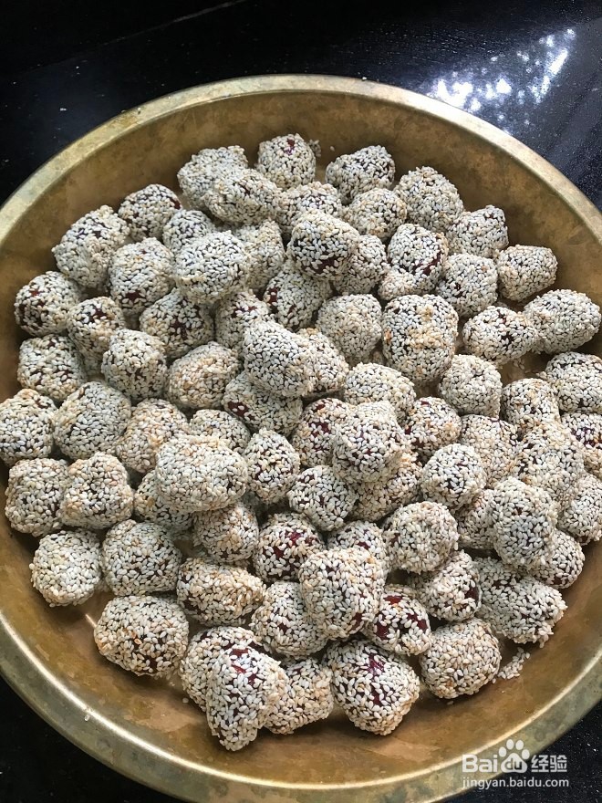 养颜杏仁阿胶枣的做法