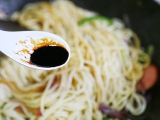 超快手的火腿意面