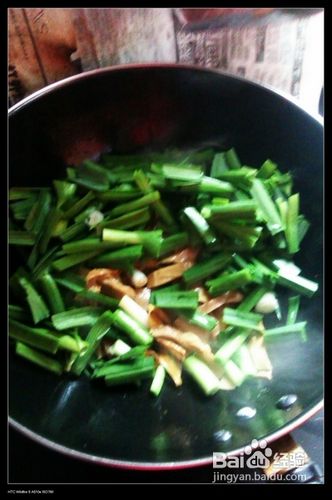笋干炒大蒜怎么制作