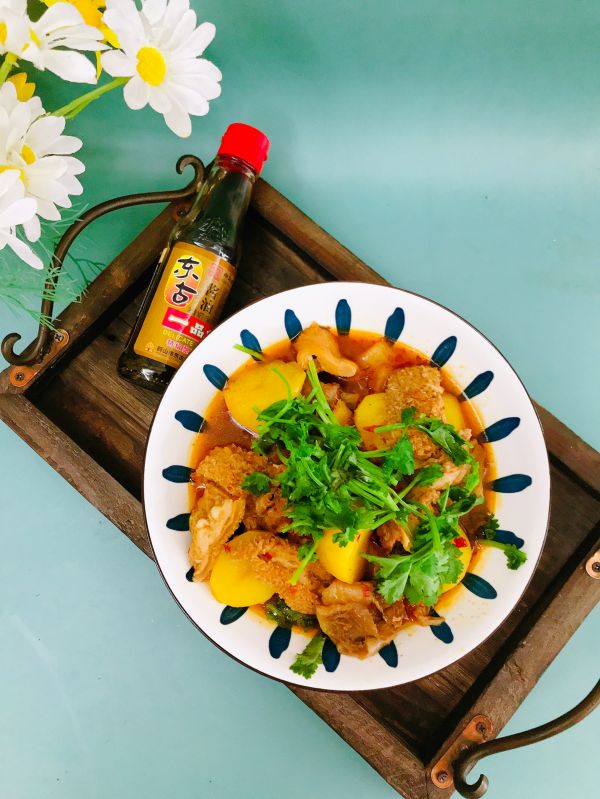 牛肚牛腩焖土豆