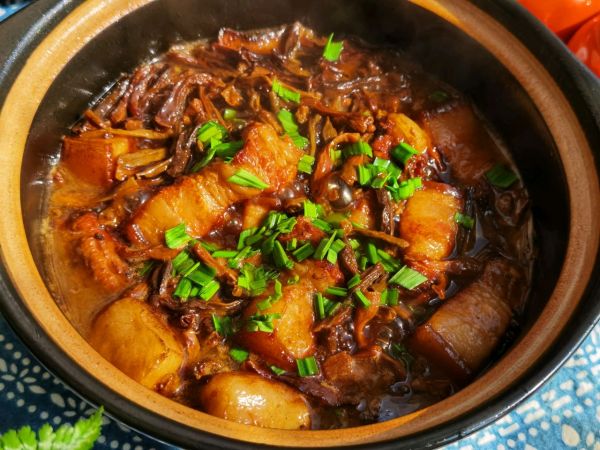 豇豆干炖红烧肉
