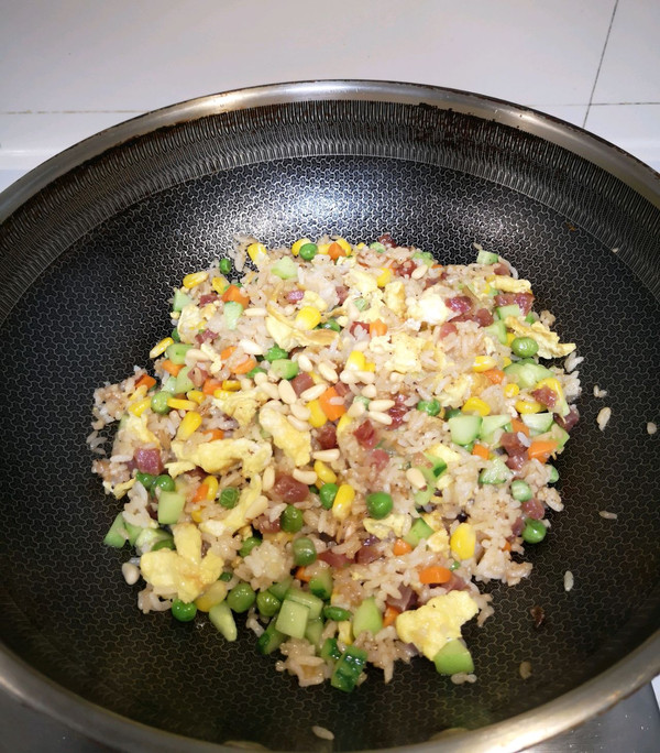广式腊肠时蔬蛋炒饭