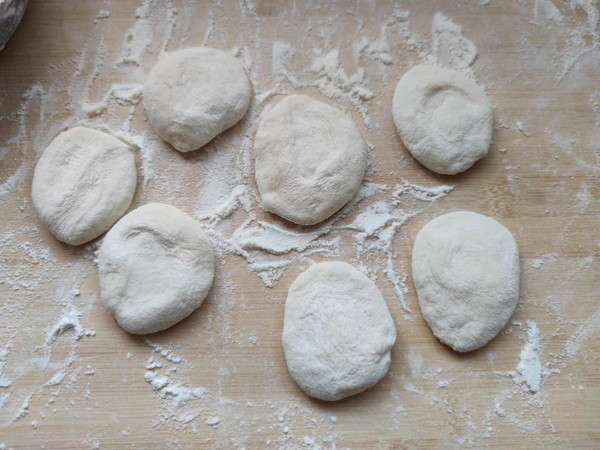 洋白菜鲜肉生煎小馅饼