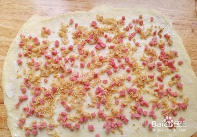 家庭自制咸香热狗肉松软面包