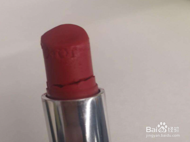 口红断了怎么修复