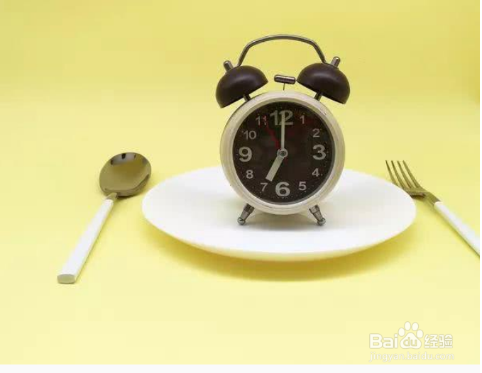 央视曝光:这种保温杯,倒出来的都是“毒水”