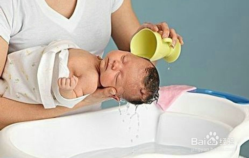 新生儿洗澡要注意些什么？