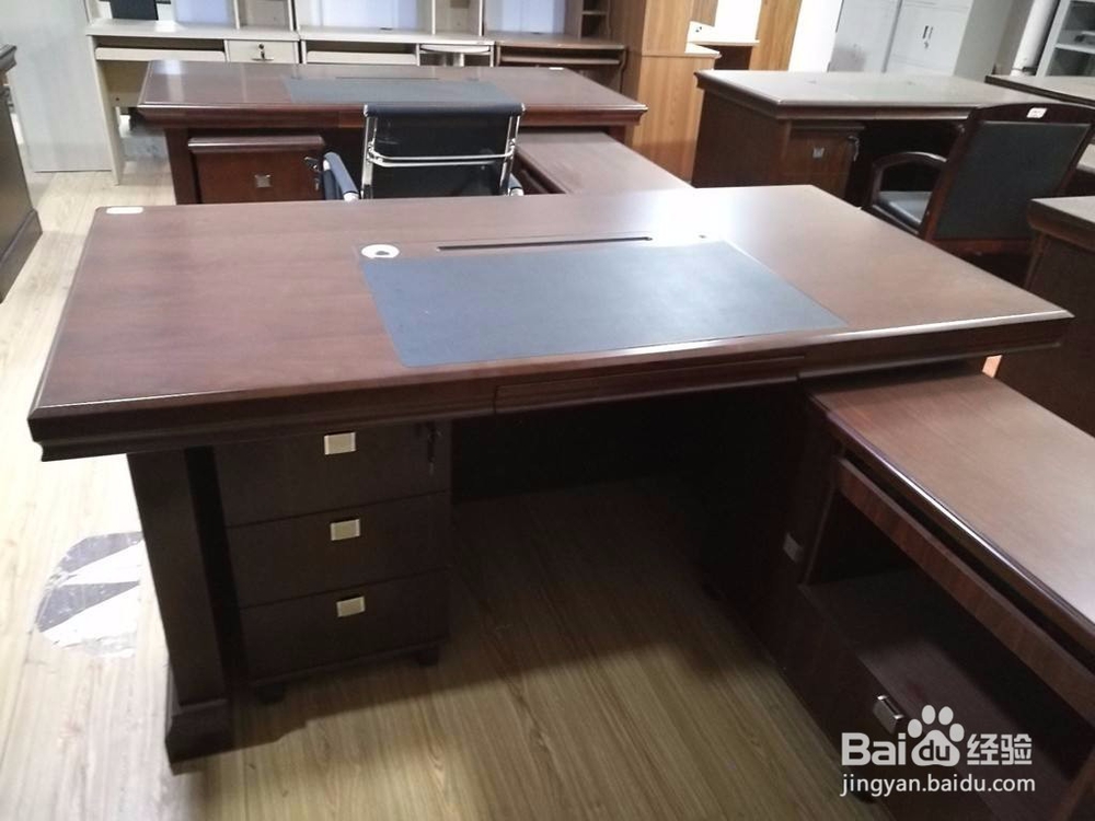 办公桌上摆放什么有利于提升事业运？