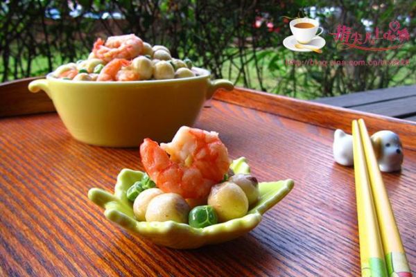 虾仁青豆莲子米