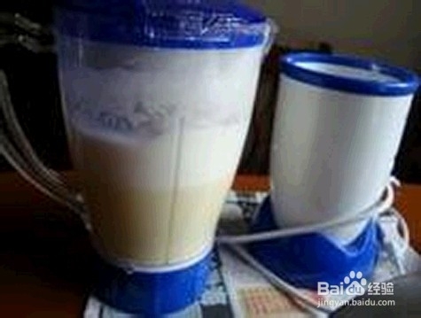 教大家用榨汁机怎样榨豆浆方法！