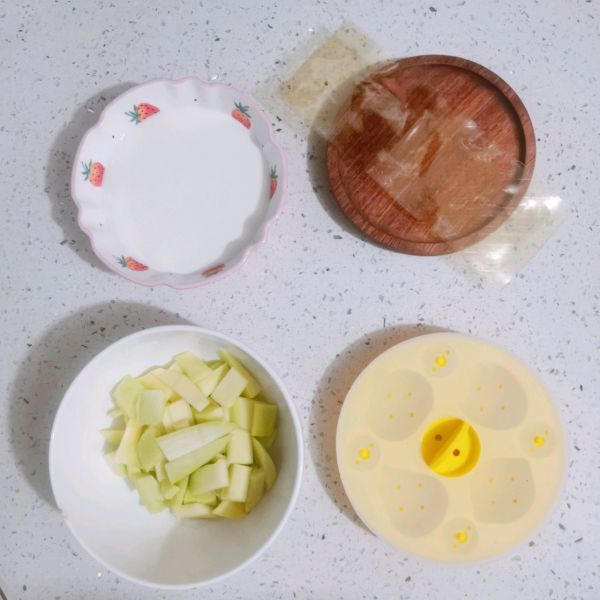 椰香芒果千层糕